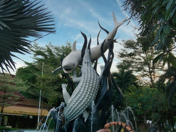 Surabaya travel during Eid holiday landmarks and city attractions